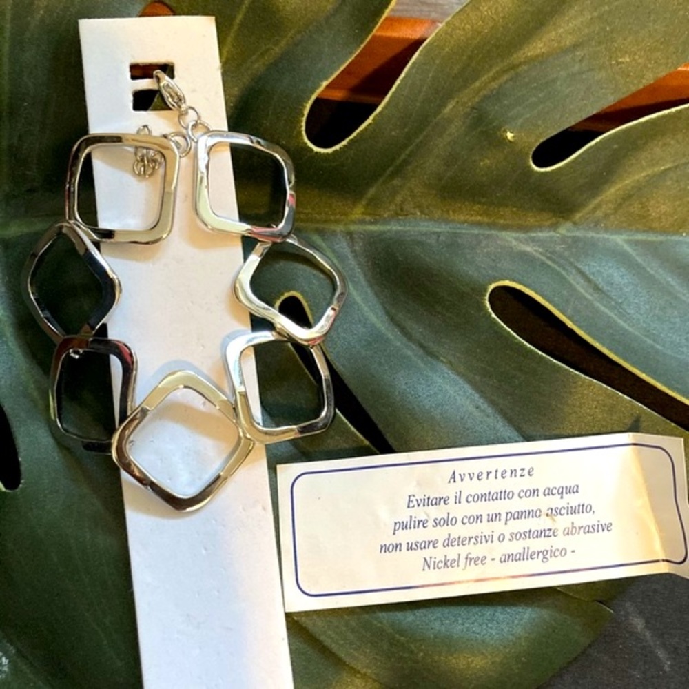 (NWOT) Silver square link bracelet